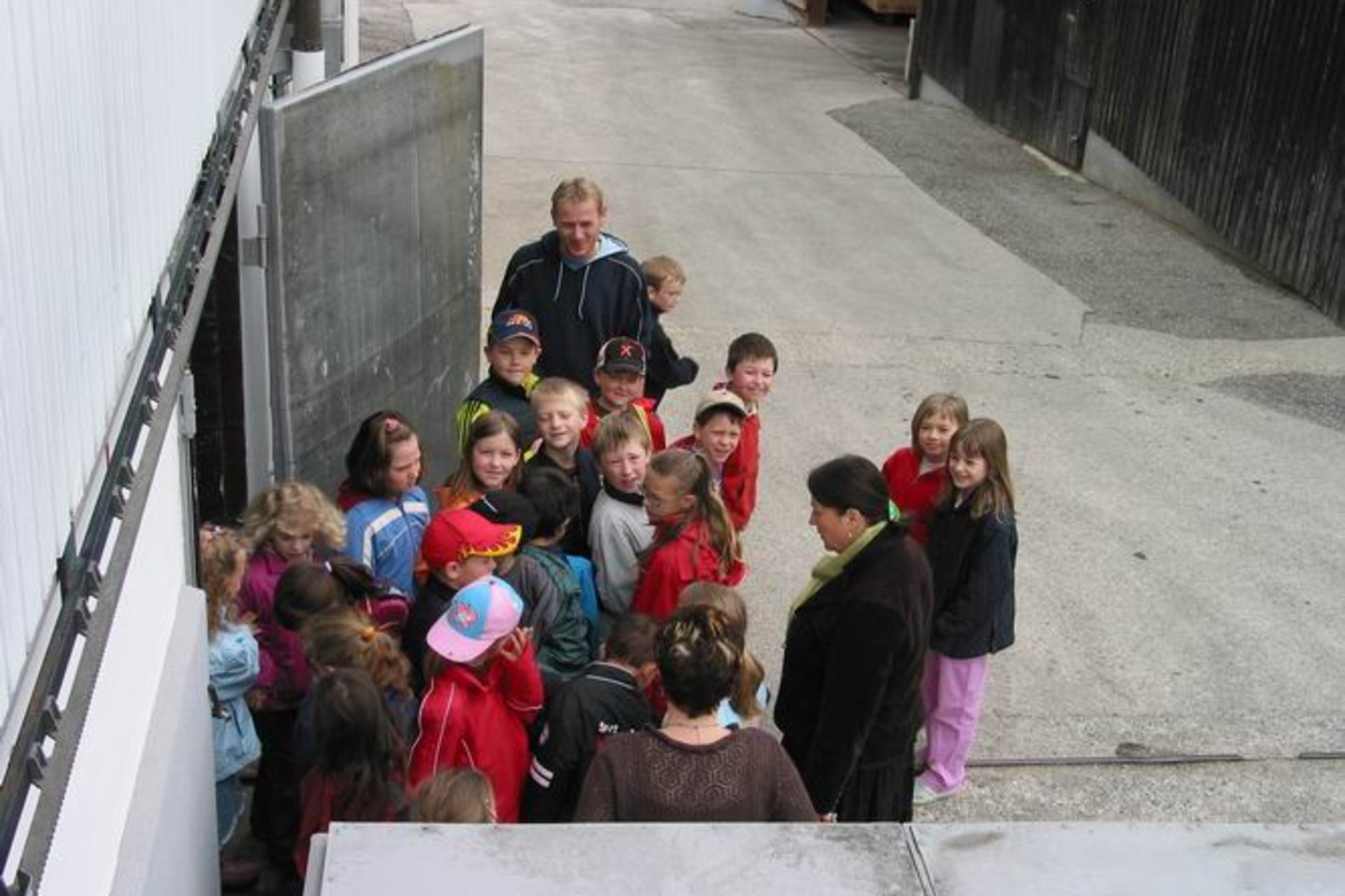 Volksschule Gerersdorf zu Besuch in unserer Werkstatt