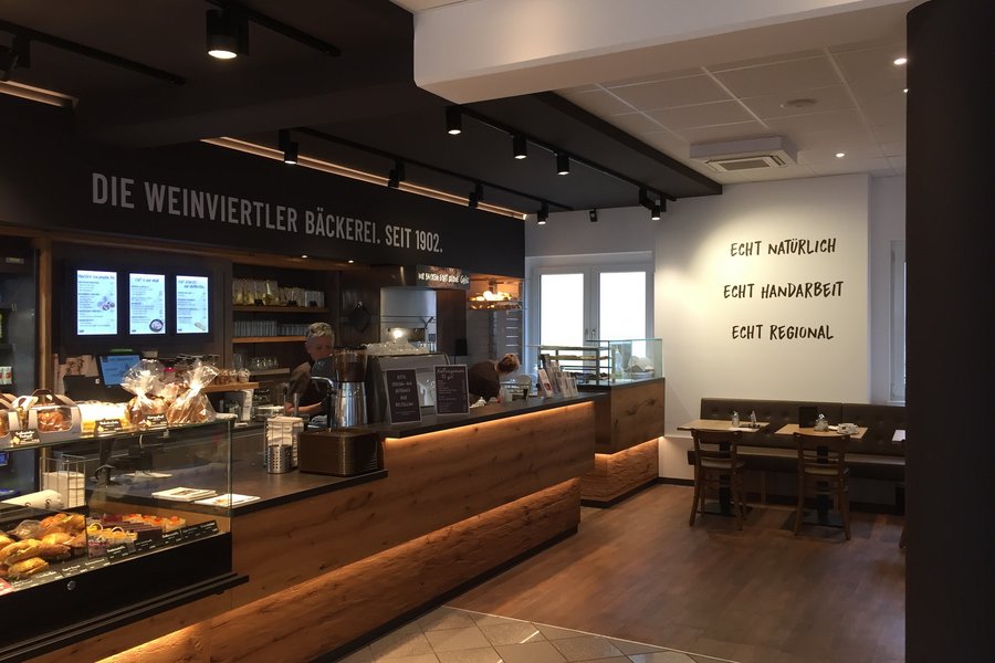 Ladenbau Cafe Bäckerei Geier