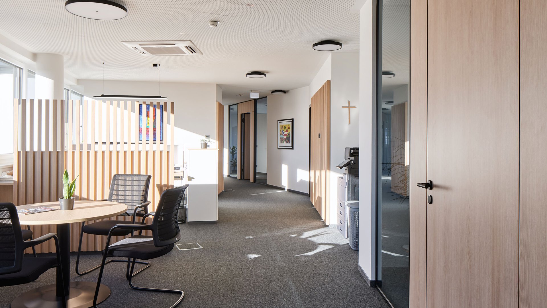 © Bernhard Schramm www.bernhardschramm.com Büro LT1