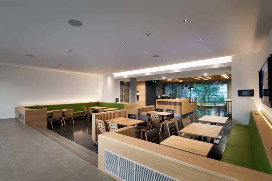 © ATP/Kurt Kuball Cafeteria Institut molekulare Biotechnologie