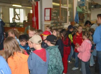  Volksschule Gerersdorf zu Besuch in unserer Werkstatt
