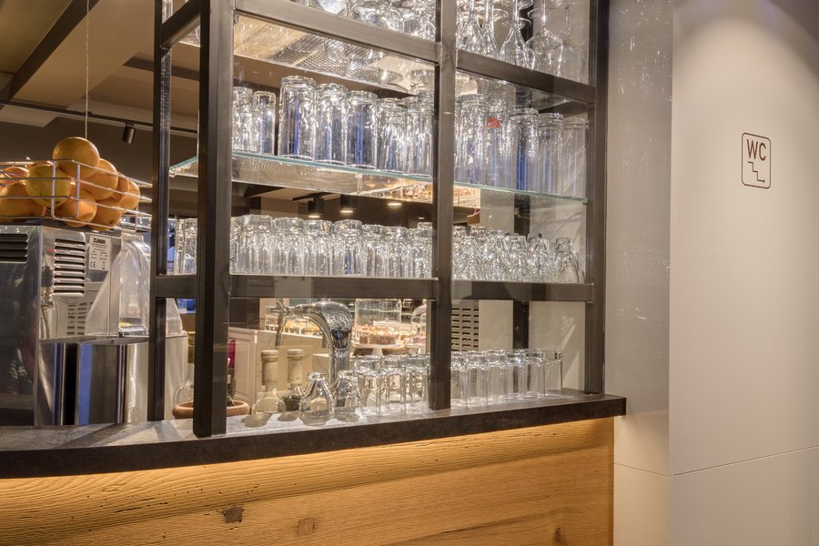 © MICHAELA BEGSTEIGER Ladenbau Cafe Bäckerei Geier