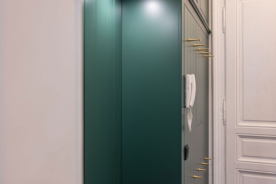 © Wolfgang Stecher/grapple.at Sitzbank in einem Vorzimmer