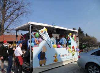  Die Tischler-Pinocchios am Faschingsumzug in Prinzersdorf