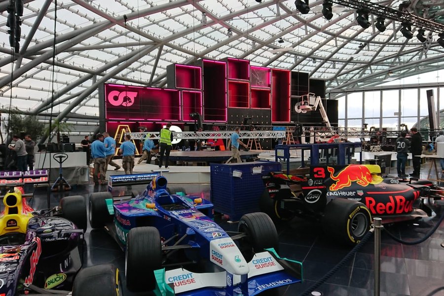 Scuderia Alpha Tauri Hangar-7