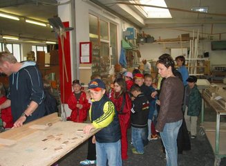  Volksschule Gerersdorf zu Besuch in unserer Werkstatt