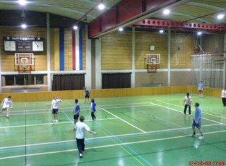  Unsere Sporttischler beim Fußballspielen