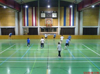  Unsere Sporttischler beim Fußballspielen