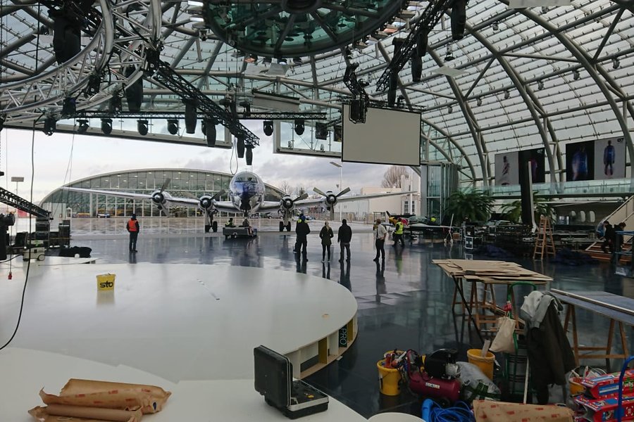 Scuderia Alpha Tauri Hangar-7