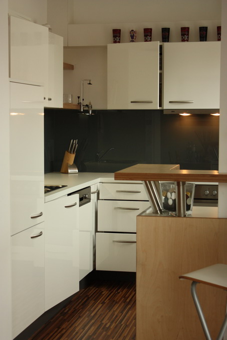 Küche mit Frühstücksbar: Tischlerei Krumböck